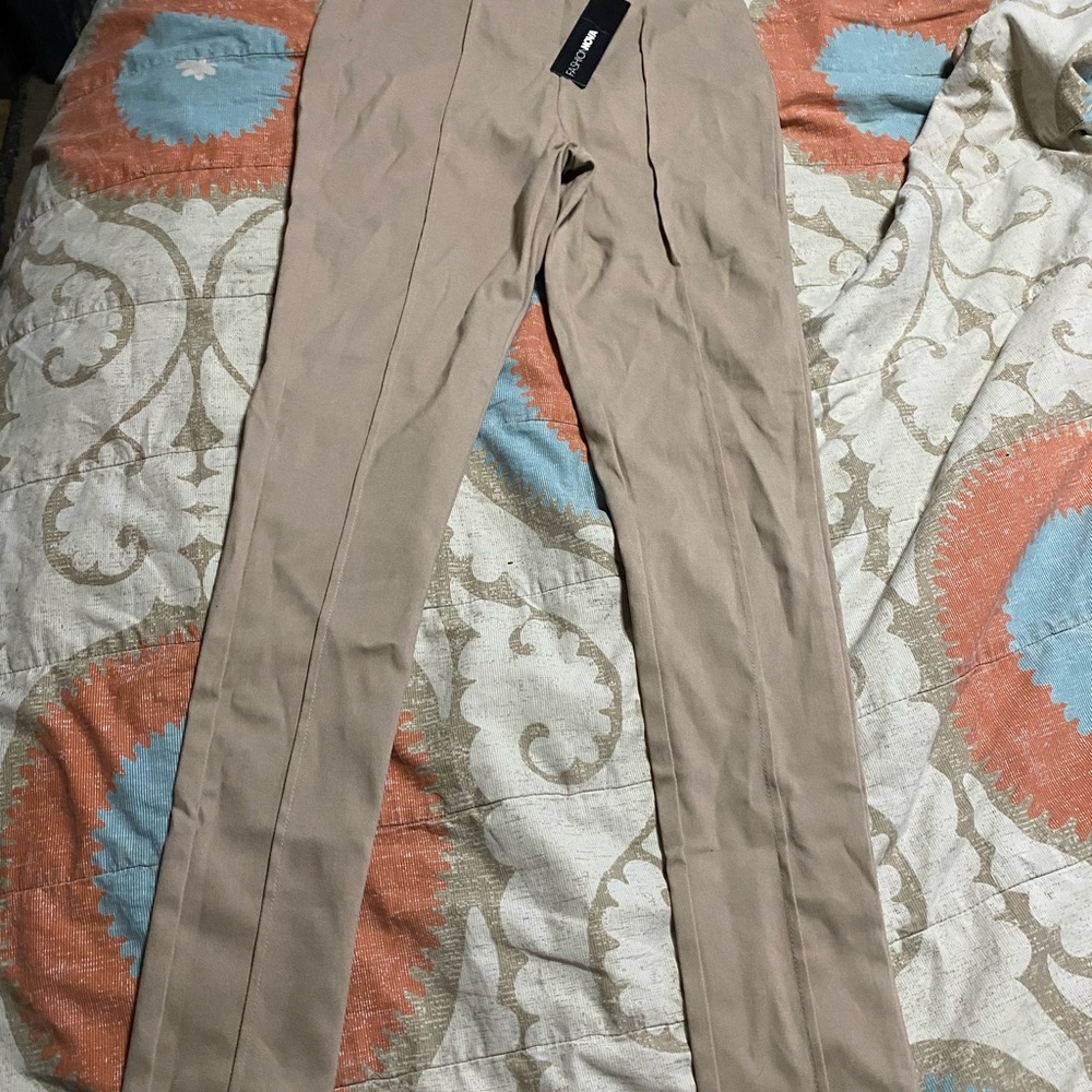 Fashion Nova Women's slim fit Khaki Chinos
